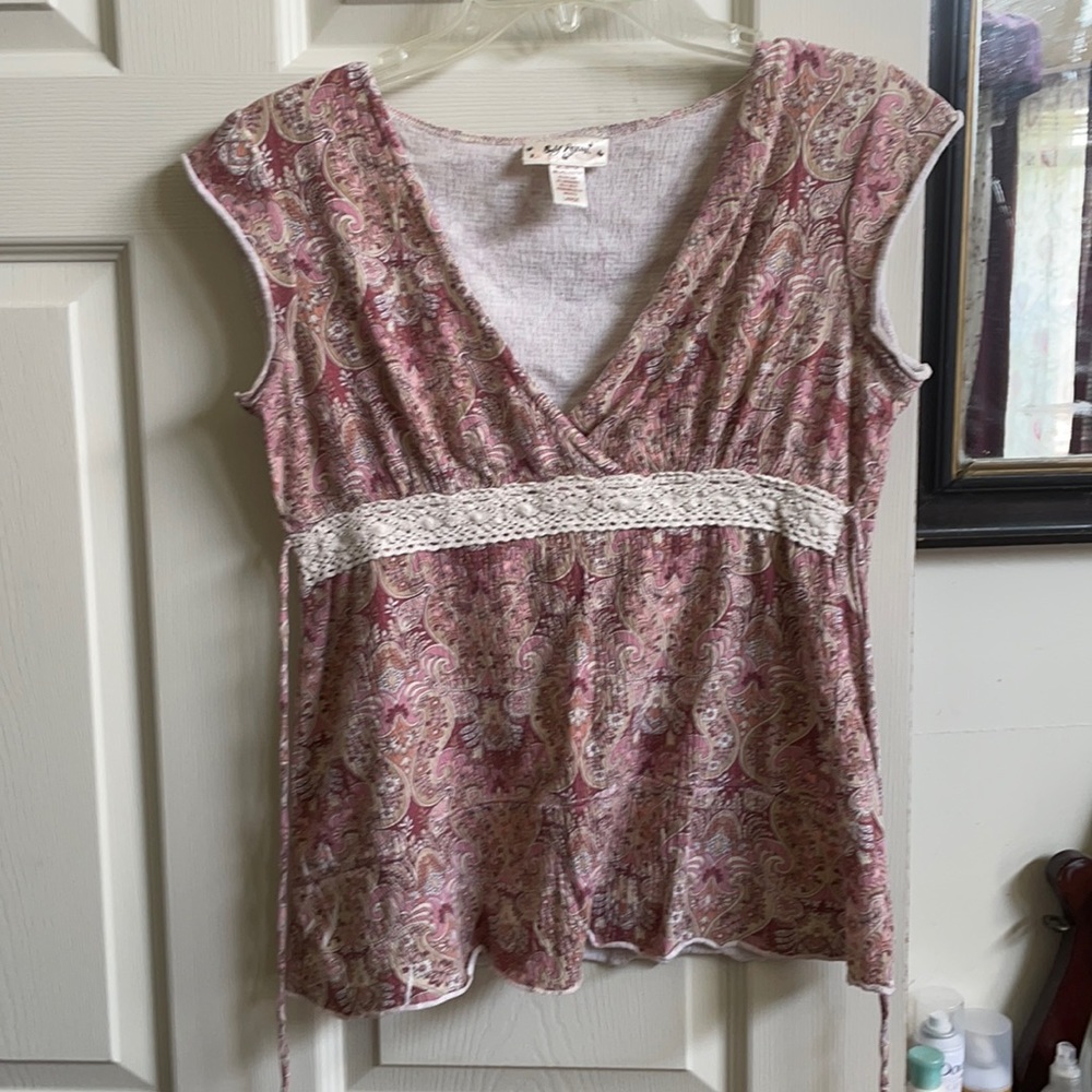 Pre owned pink floral shirt By Self Esteem Large